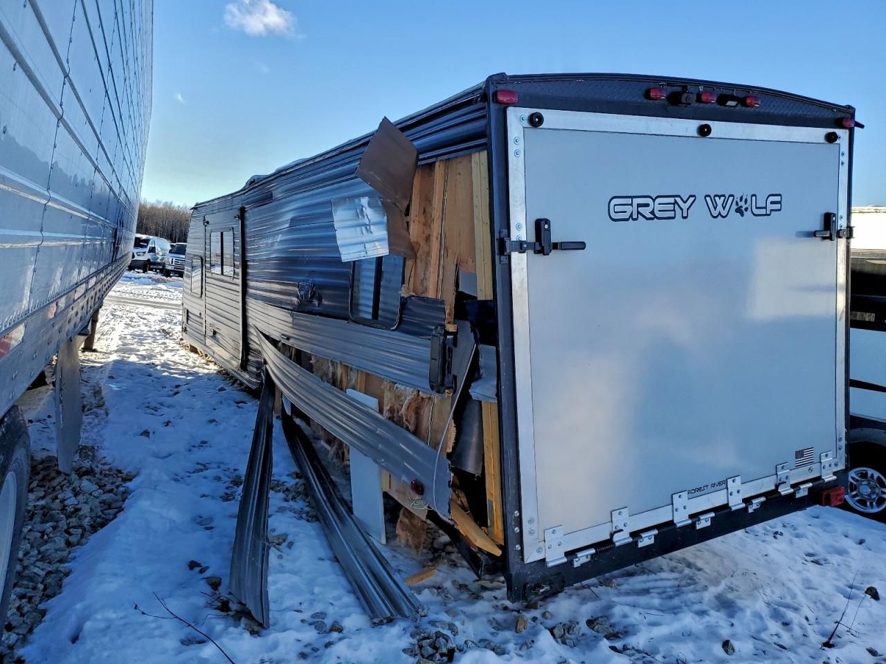 2021 Wildwood 2021 Foresriver Grey Wolf