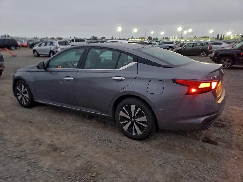 2021 Nissan Altima sv