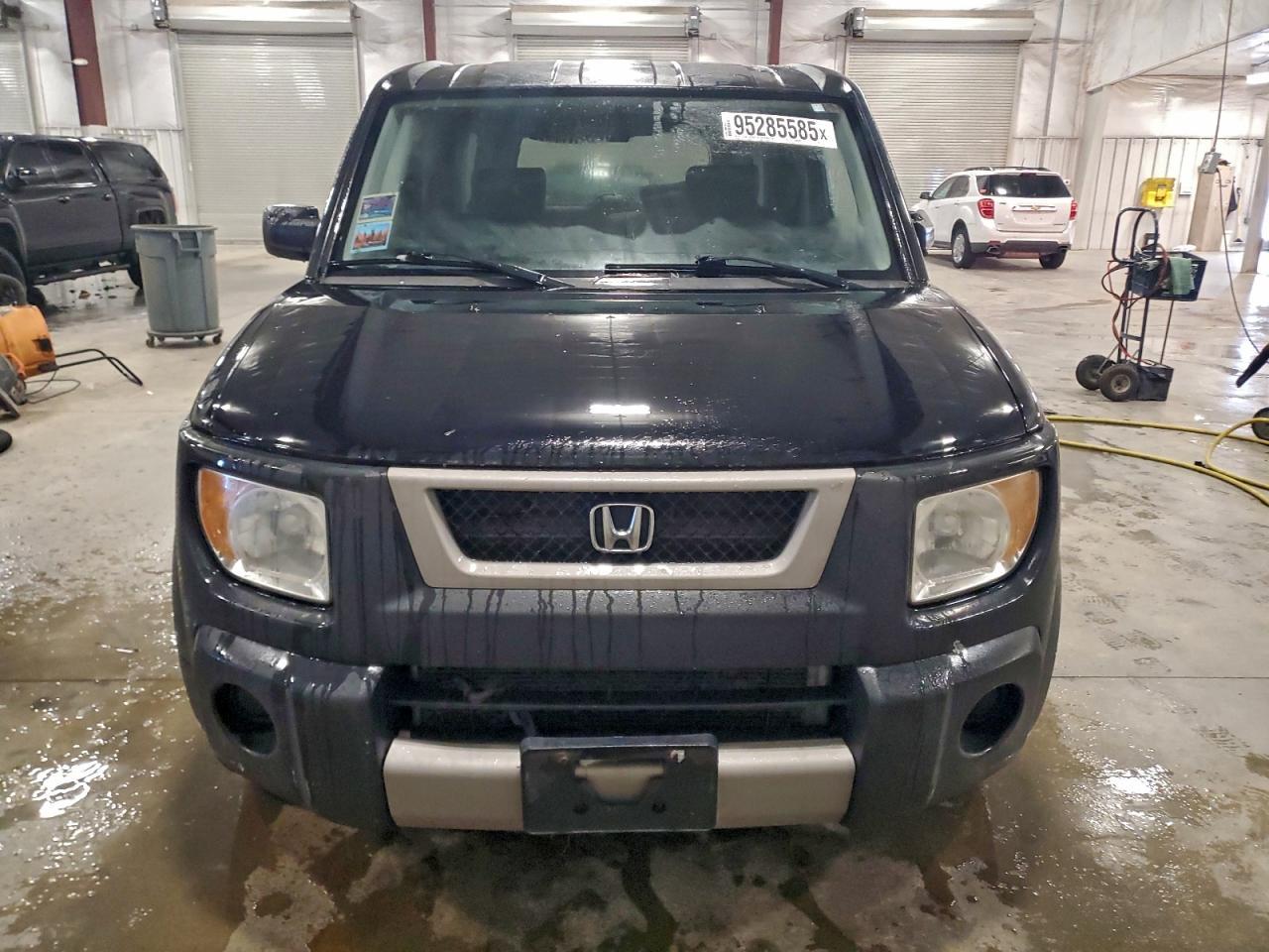 2005 Honda Element