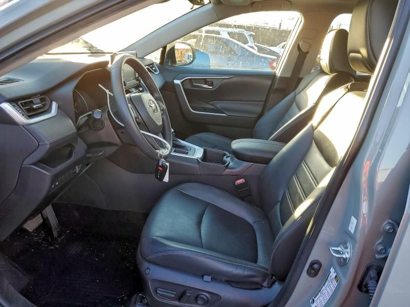 2022 Toyota Rav4 xle Premium