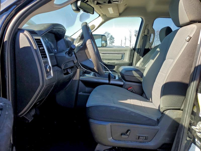 2022 Dodge Ram 1500 Classic slt