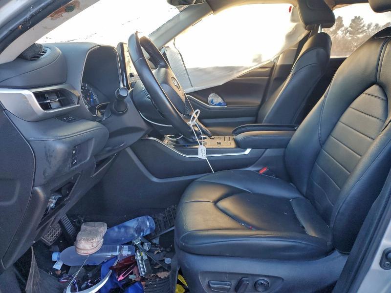 2022 Toyota Highlander Hybrid xle