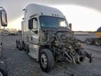2015 Freightliner Cascadia Semi Truck