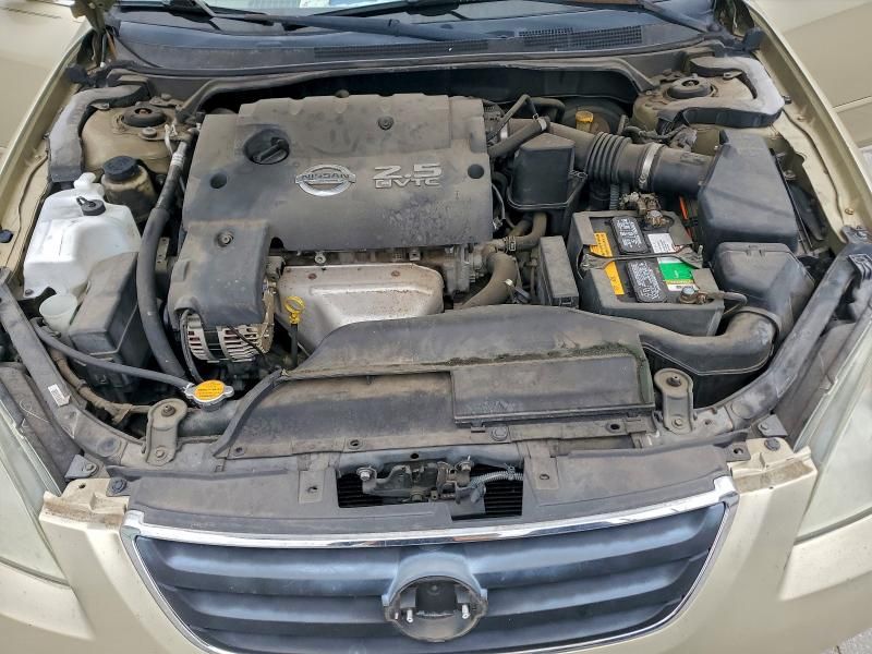 2003 Nissan Altima Base