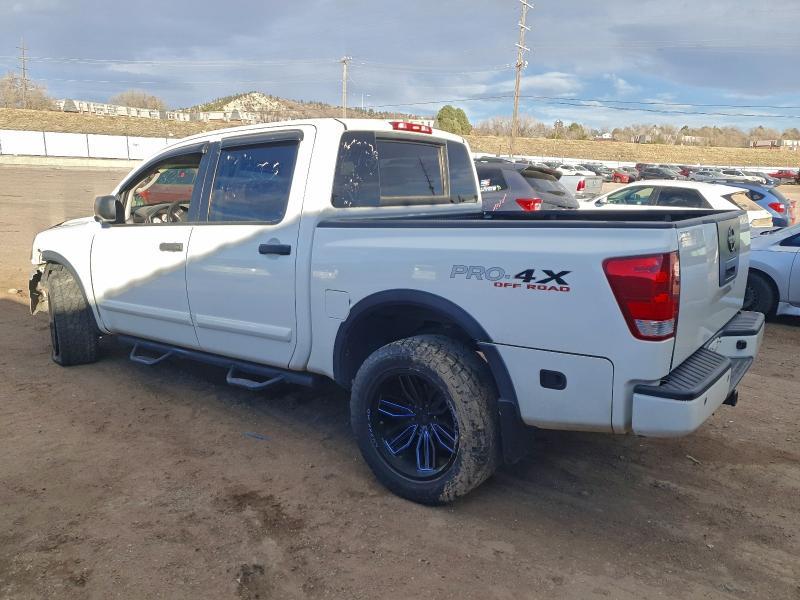2010 Nissan Titan se