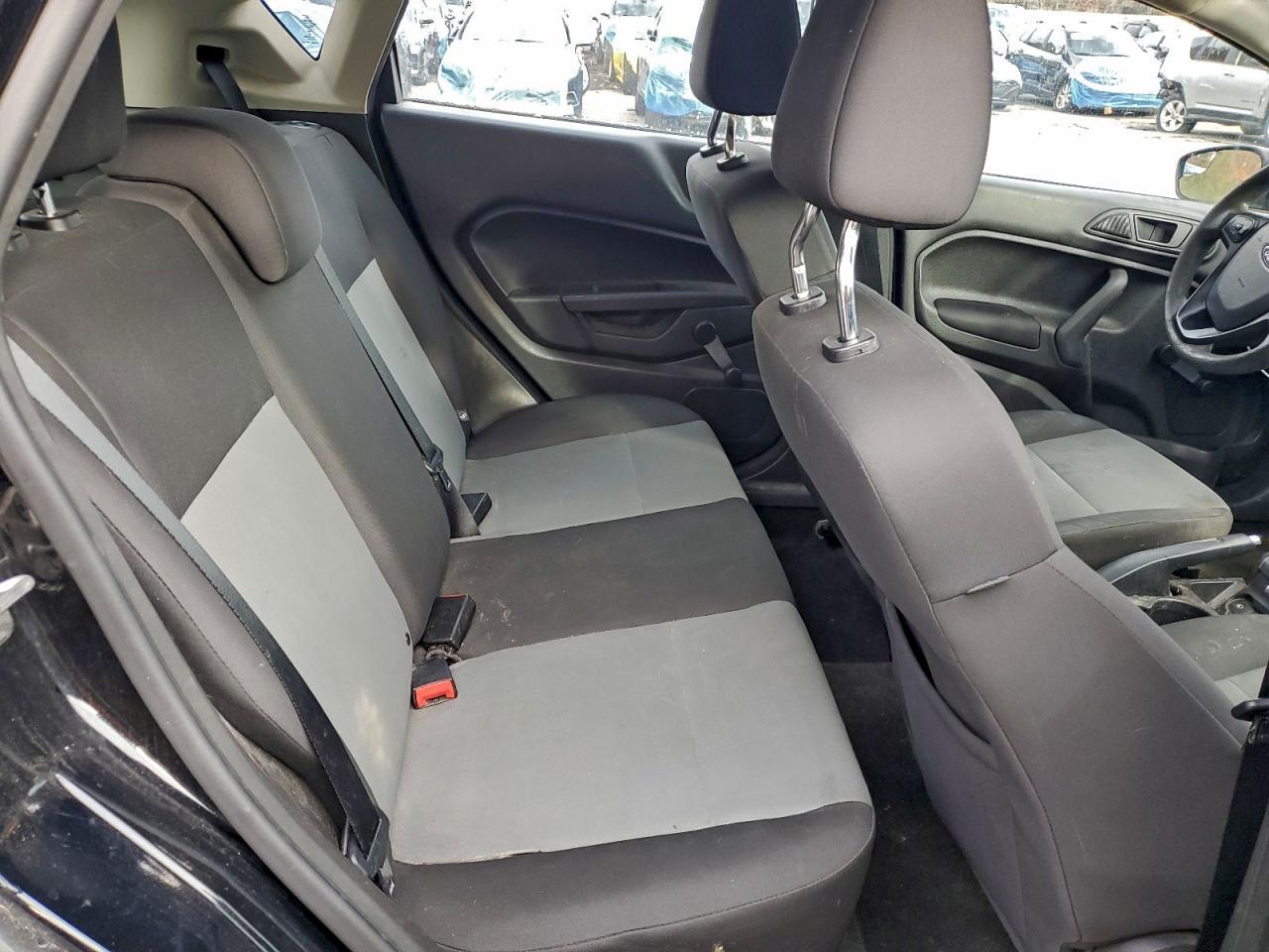 2016 Ford Fiesta s