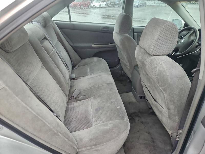 2003 Toyota Camry le