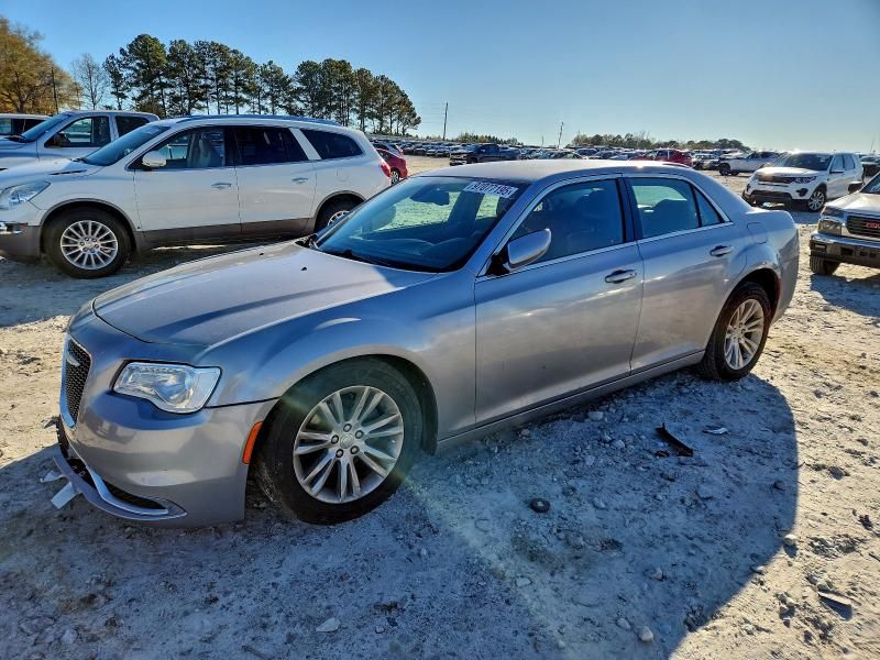 2016 Chrysler 300 Limited