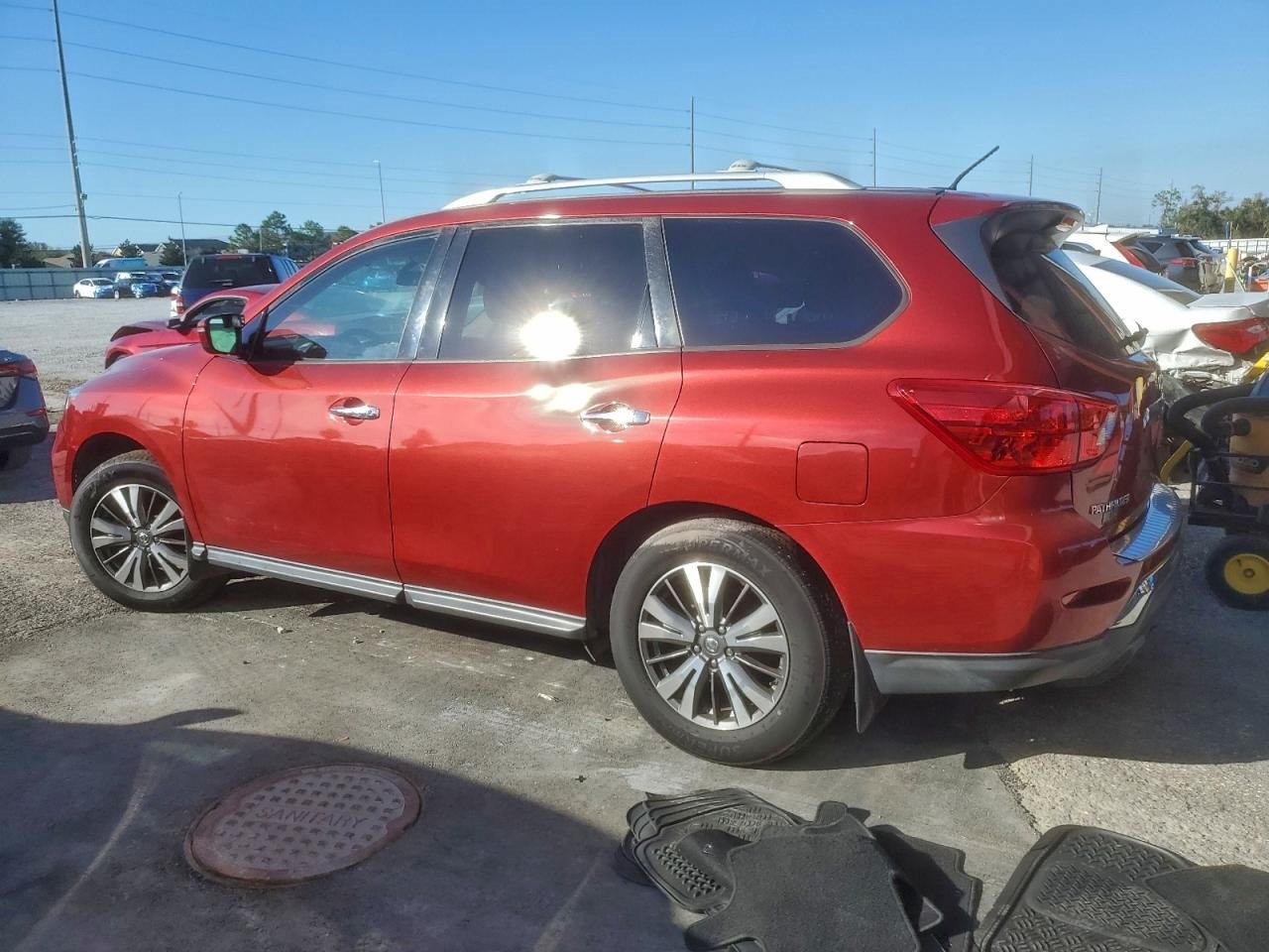 2017 Nissan Pathfinder s