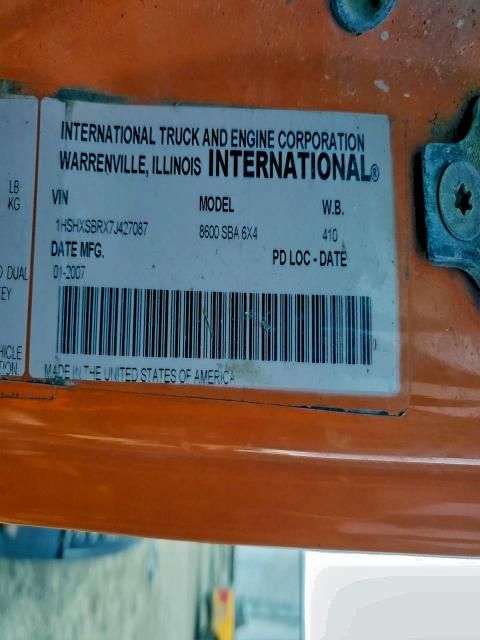 2007 International 8600 Semi Truck