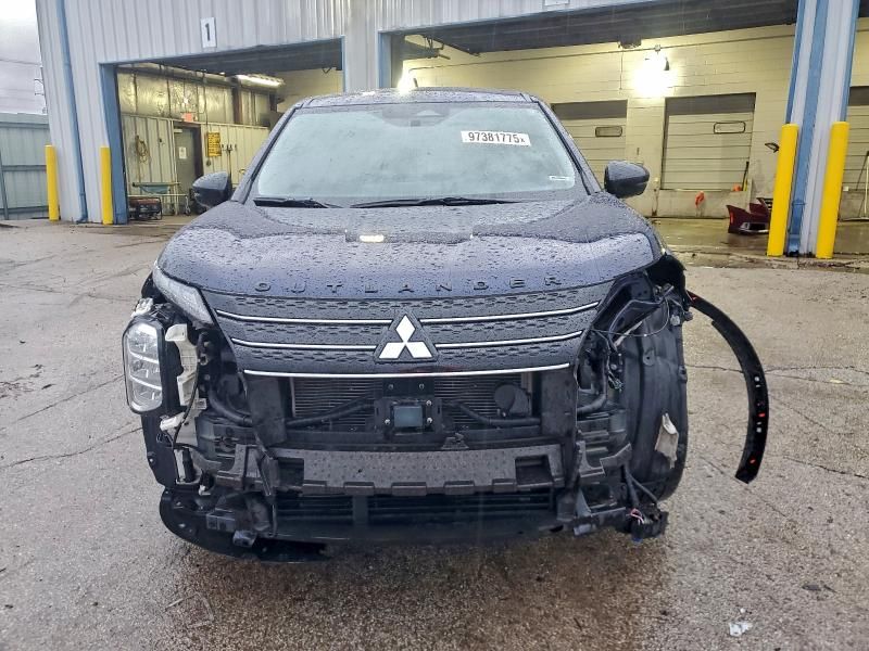 2022 Mitsubishi Outlander se