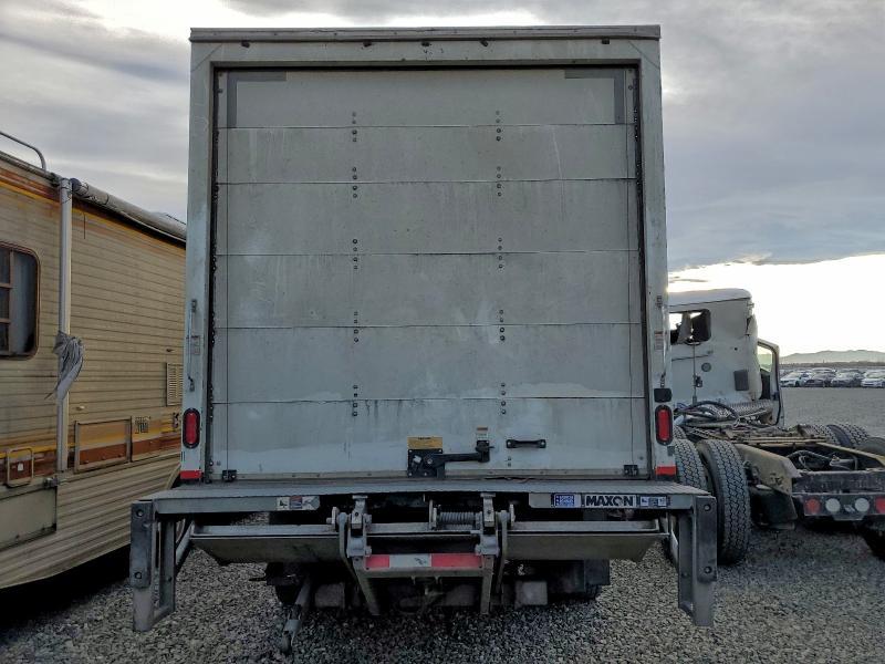 2018 Ford F450 Super Duty BOX Truck