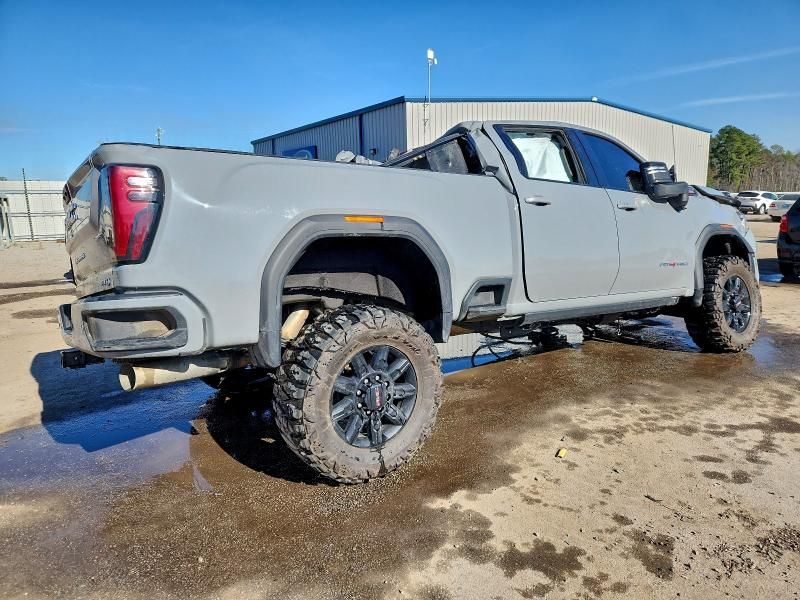 2025 GMC Sierra K2500 AT4
