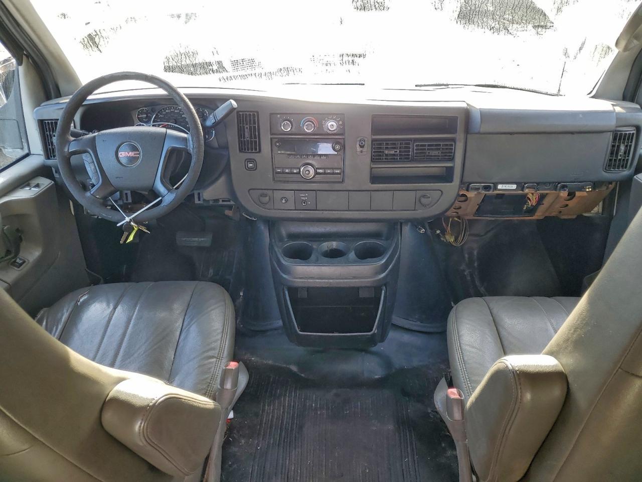 2013 GMC Savana Utility / Service Truck