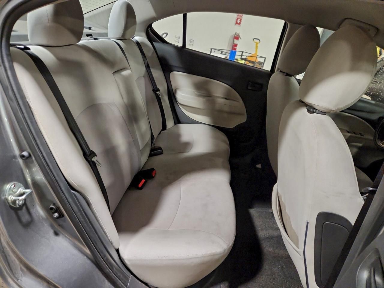 2018 Mitsubishi Mirage G4 es