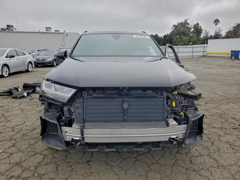 2019 Audi Q7 Prestige