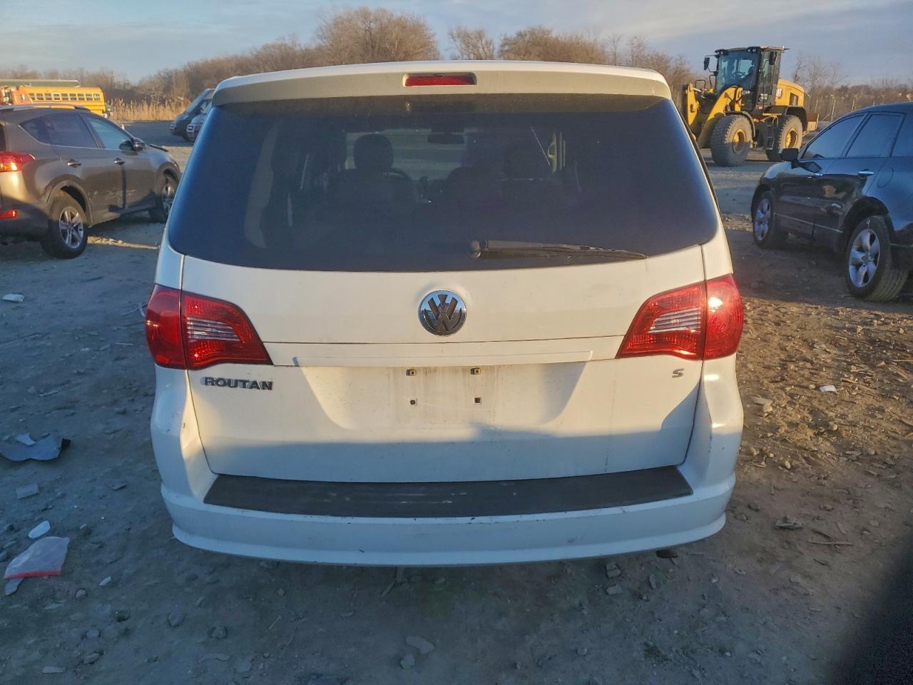 2009 Volkswagen Routan s