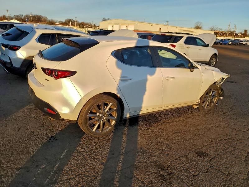 2022 Mazda 3 Select