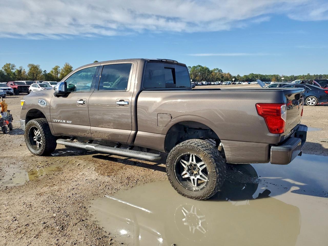 2016 Nissan Titan XD SL