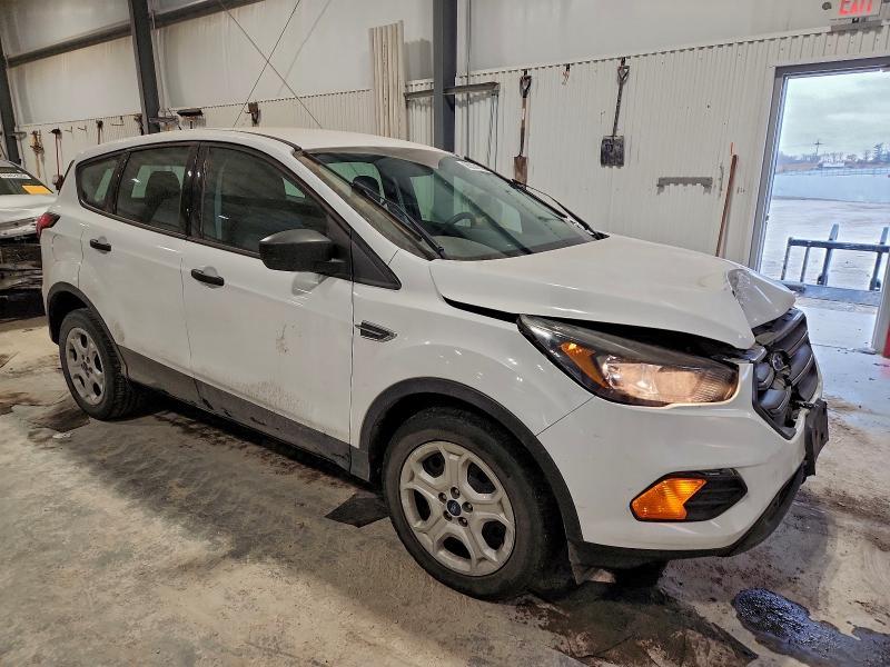 2019 Ford Escape s