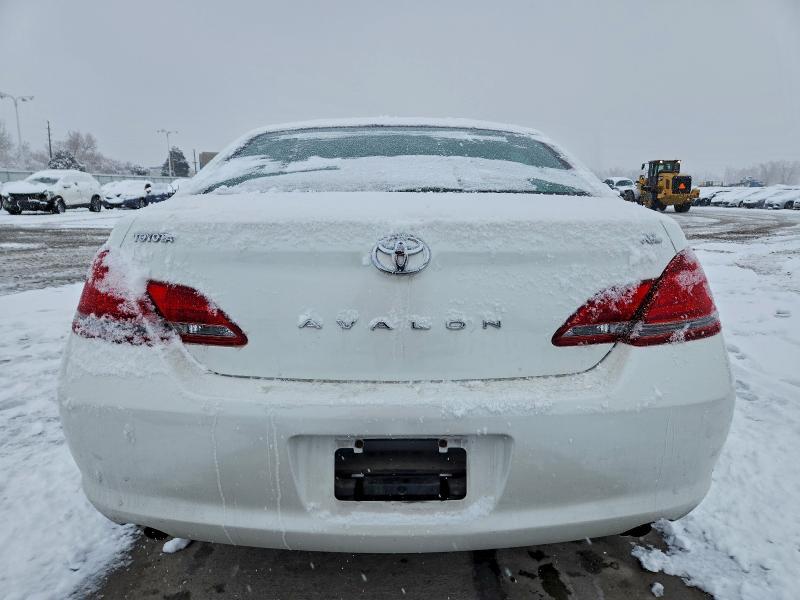 2008 Toyota Avalon xl