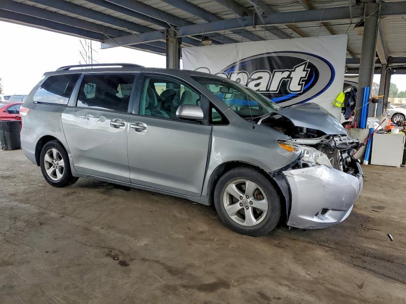 2014 Toyota Sienna