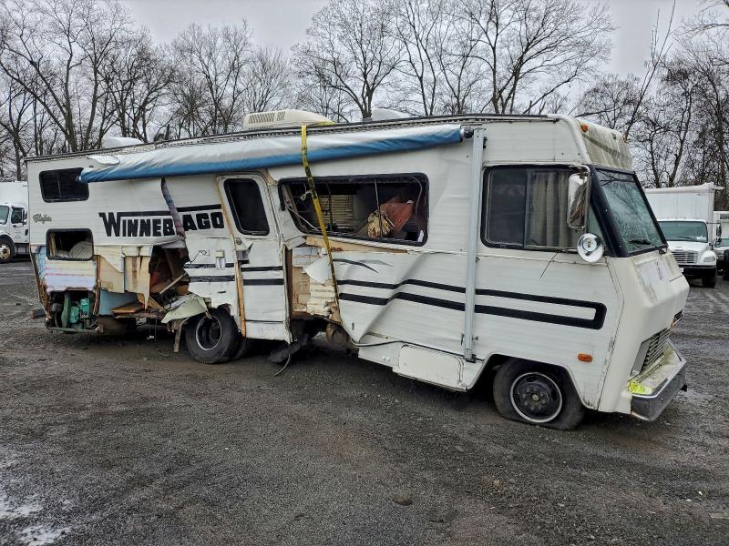 1982 Chevrolet 1982 Winnebago Chieftain Recreational Vehicle