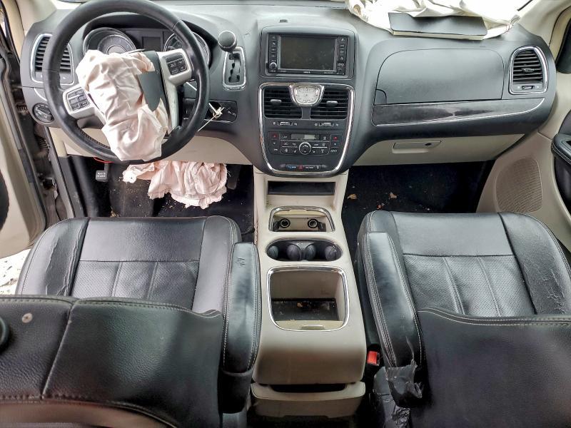 2015 Chrysler Town & Country