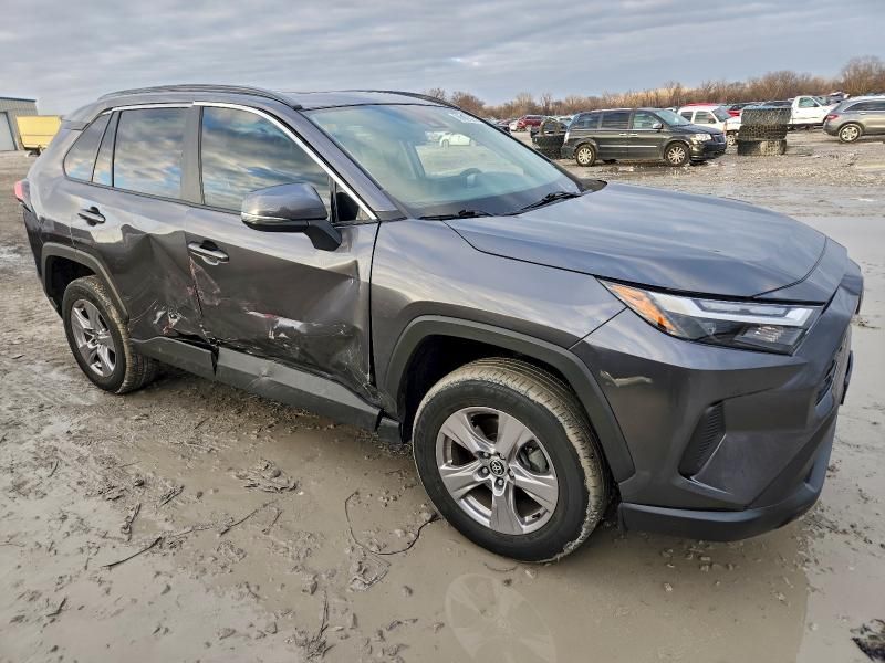 2022 Toyota Rav4 xle