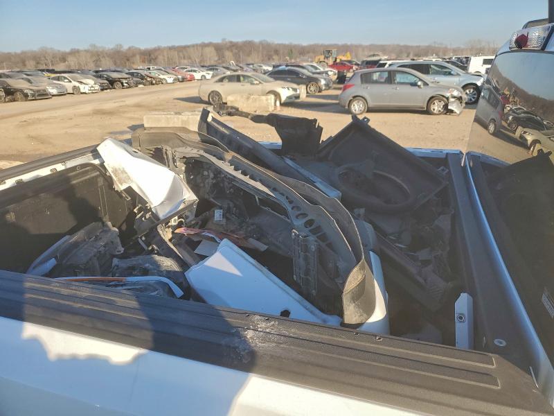 2022 Ford F150 Lightning pro