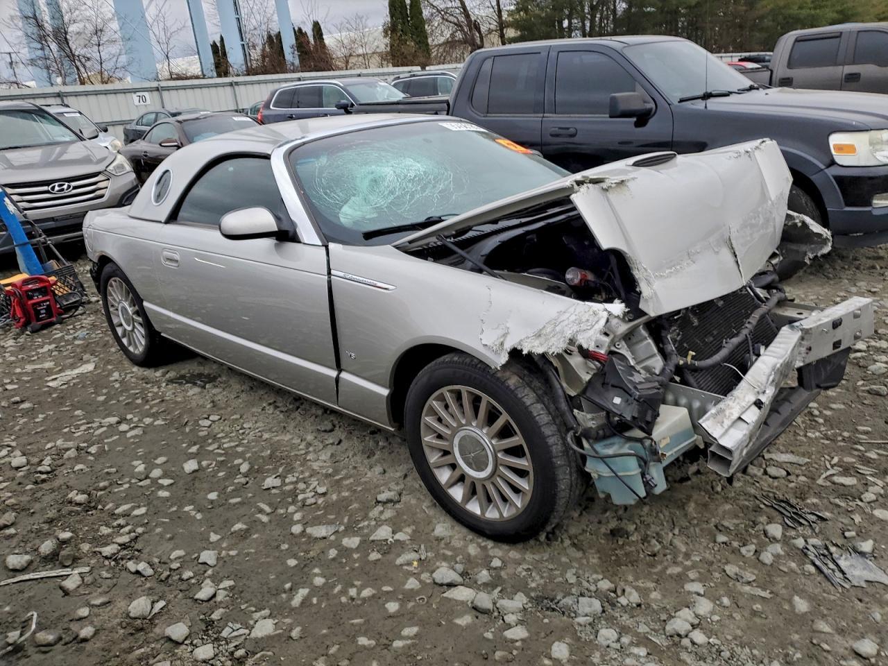 2005 Ford Thunderbird