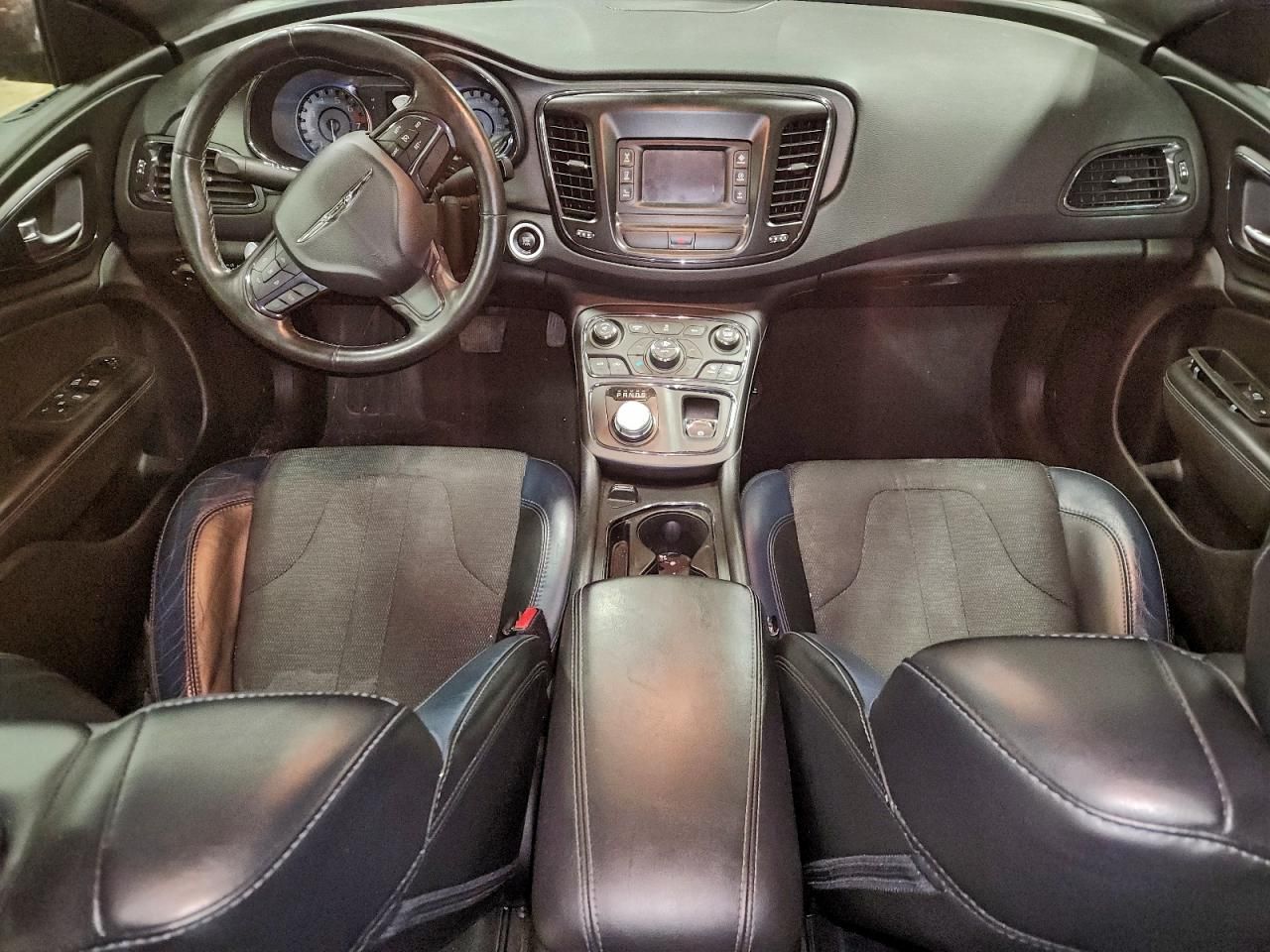 2016 Chrysler 200 s