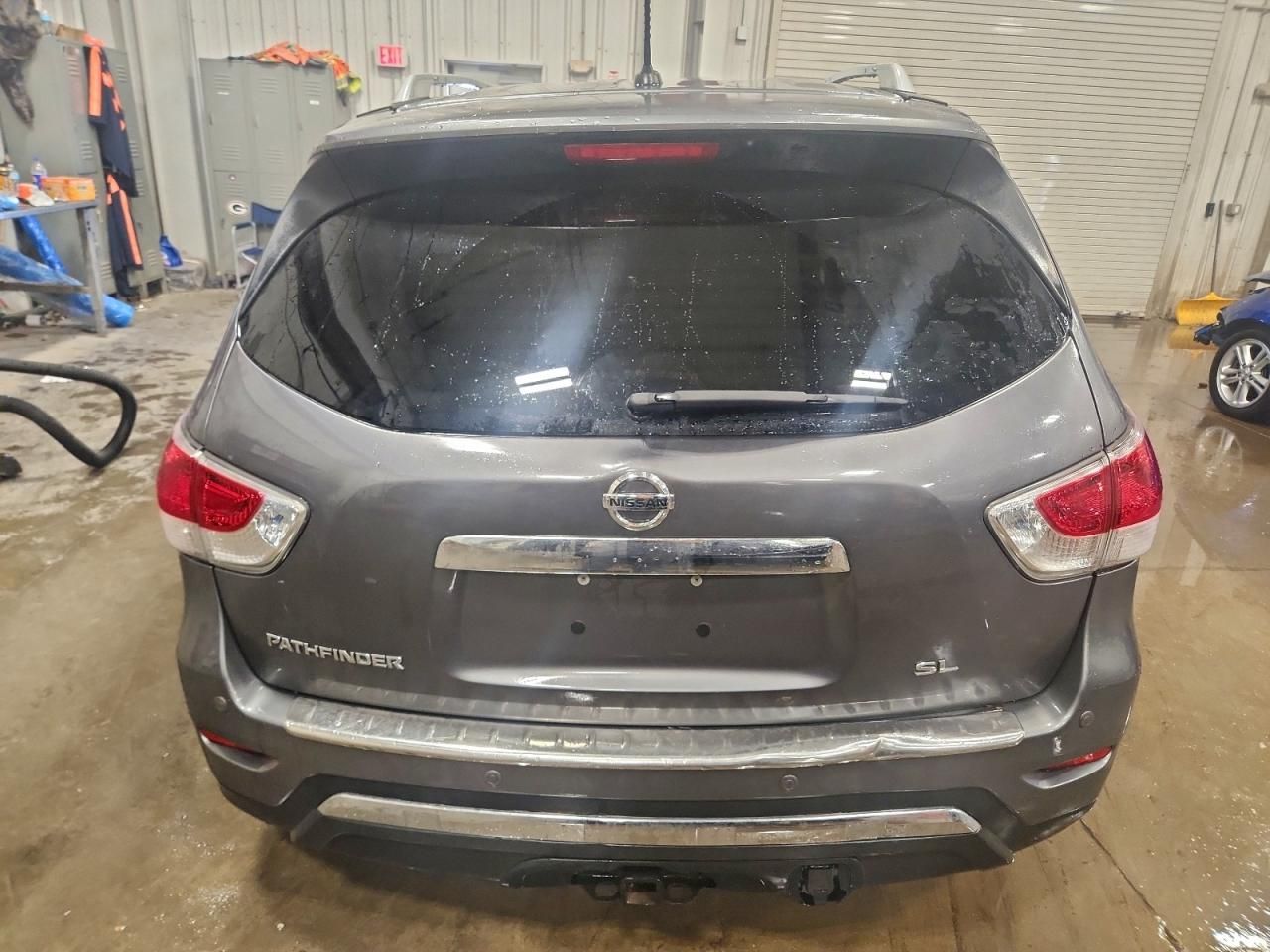 2015 Nissan Pathfinder s