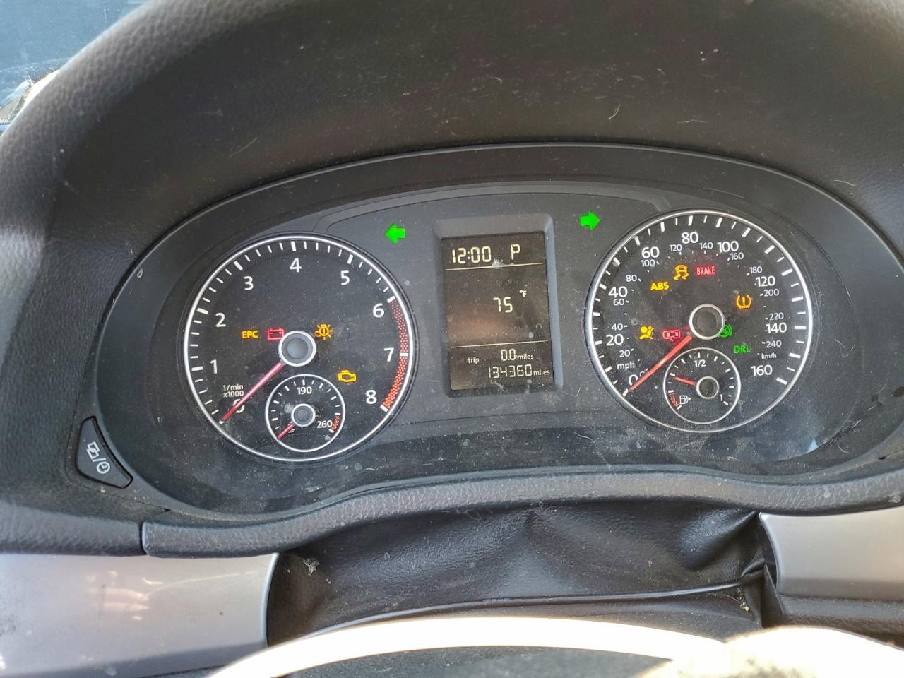 2014 Volkswagen Passat s