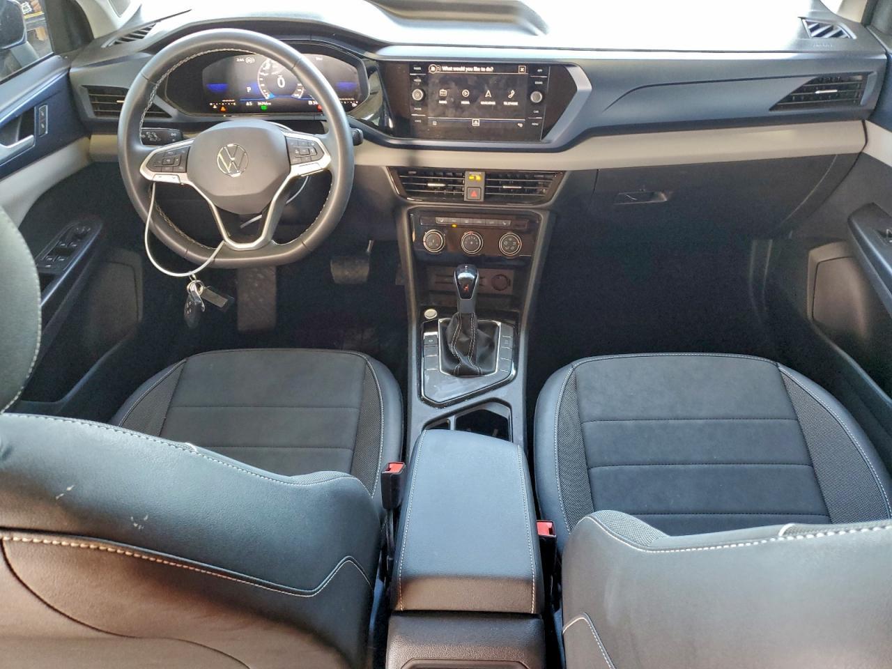 2023 Volkswagen Taos se