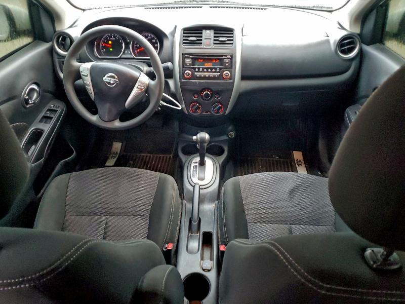 2018 Nissan Versa sv