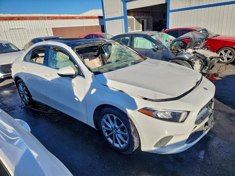 2019 Mercedes-Benz A 220