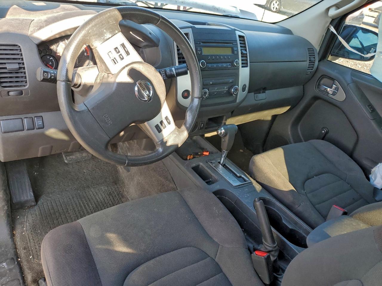 2015 Nissan Frontier s