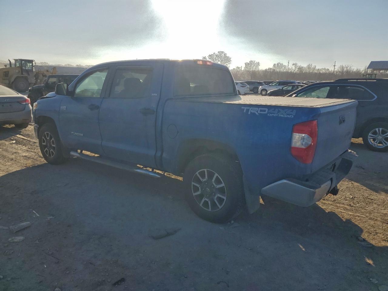 2016 Toyota Tundra Crewmax SR5