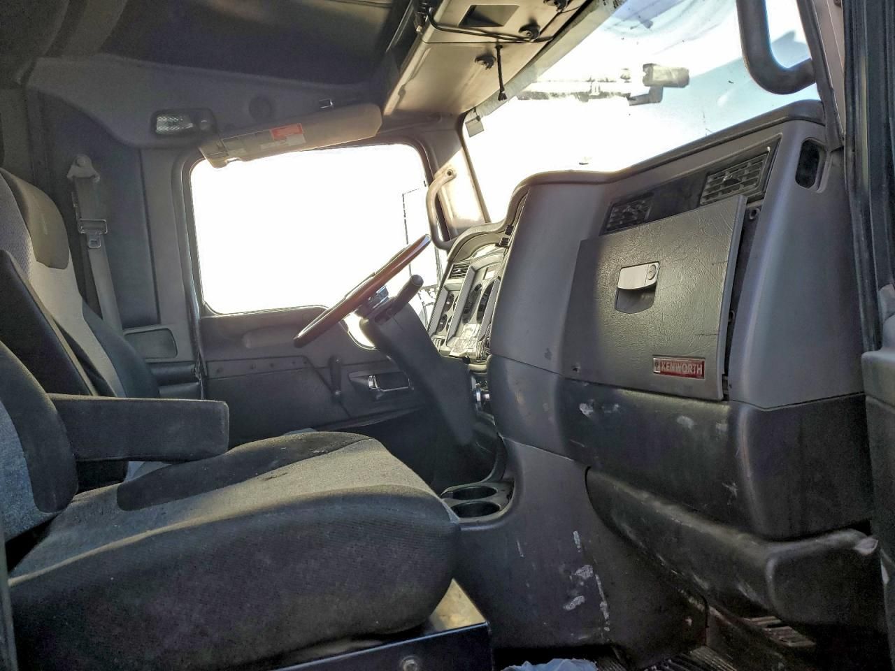 2009 Kenworth Construction T800