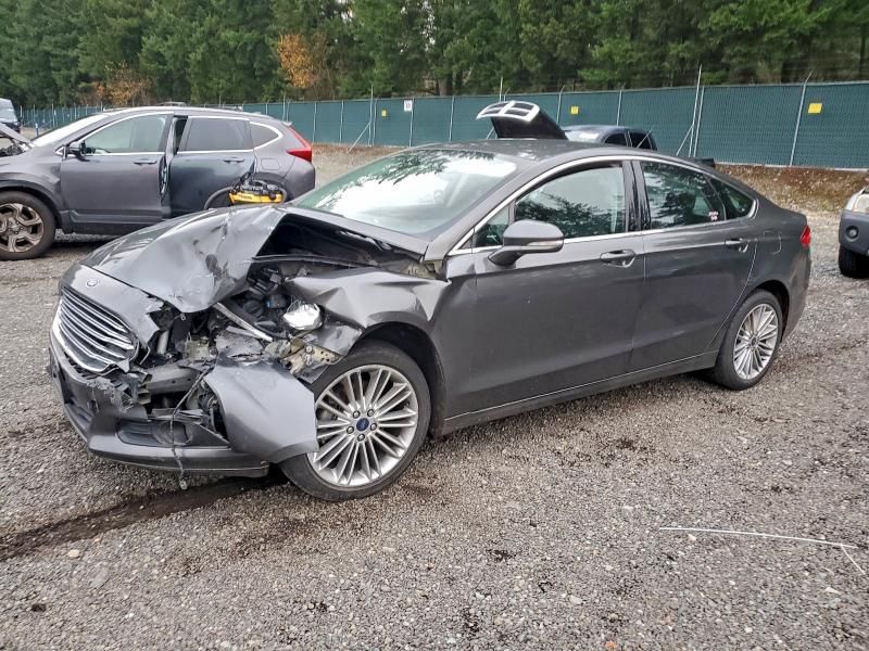2016 Ford Fusion se