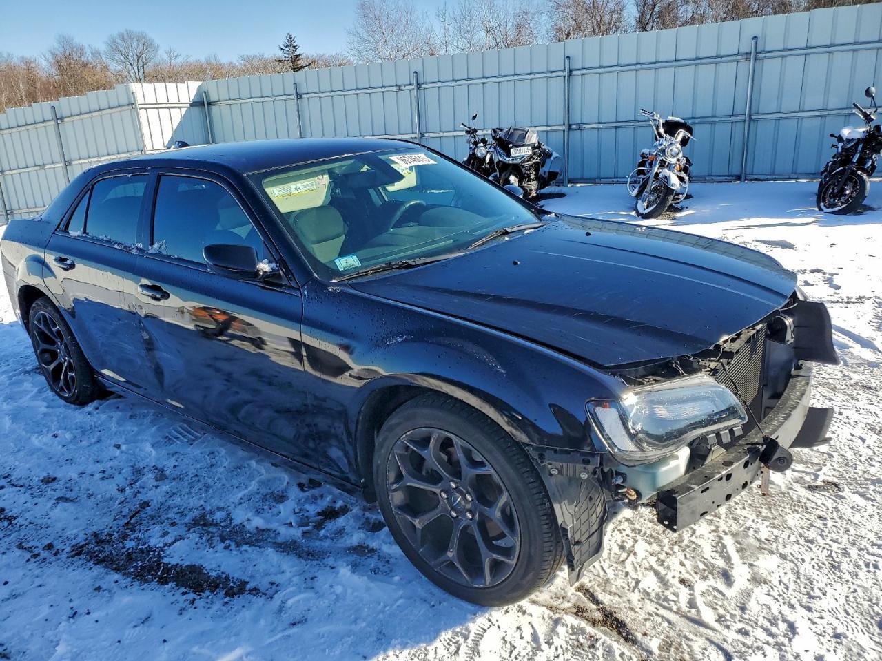 2019 Chrysler 300 Touring