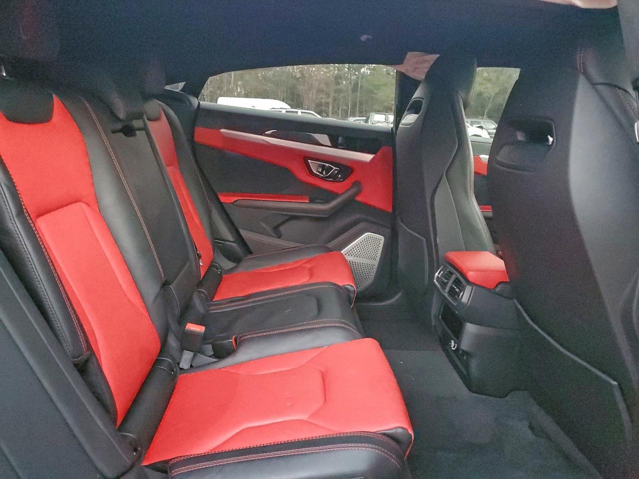 2022 Lamborghini Urus