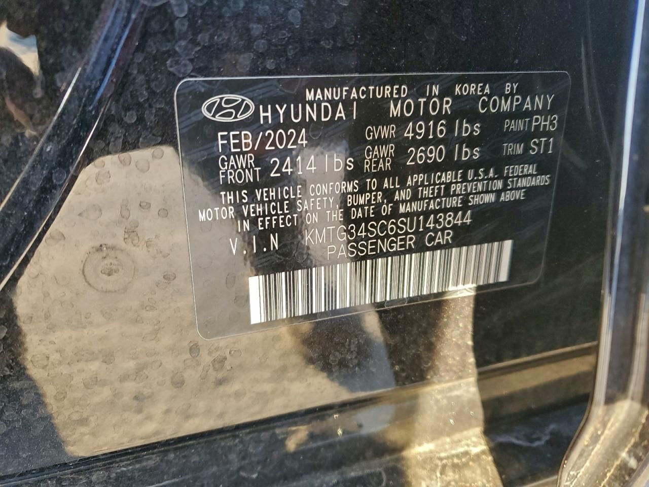 2025 Genesis G70 Base