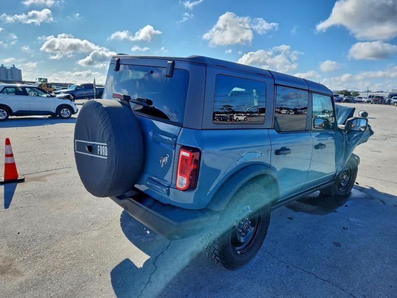 2023 Ford Bronco Base