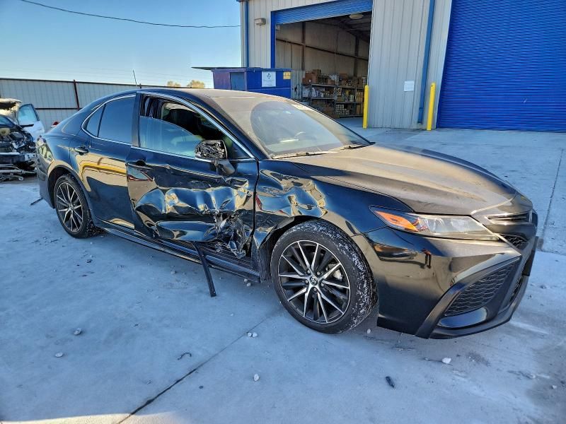 2024 Toyota Camry se Night Shade