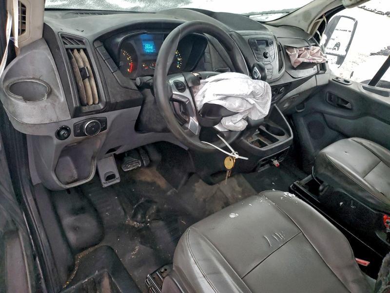 2018 Ford Transit Cab & Chassi