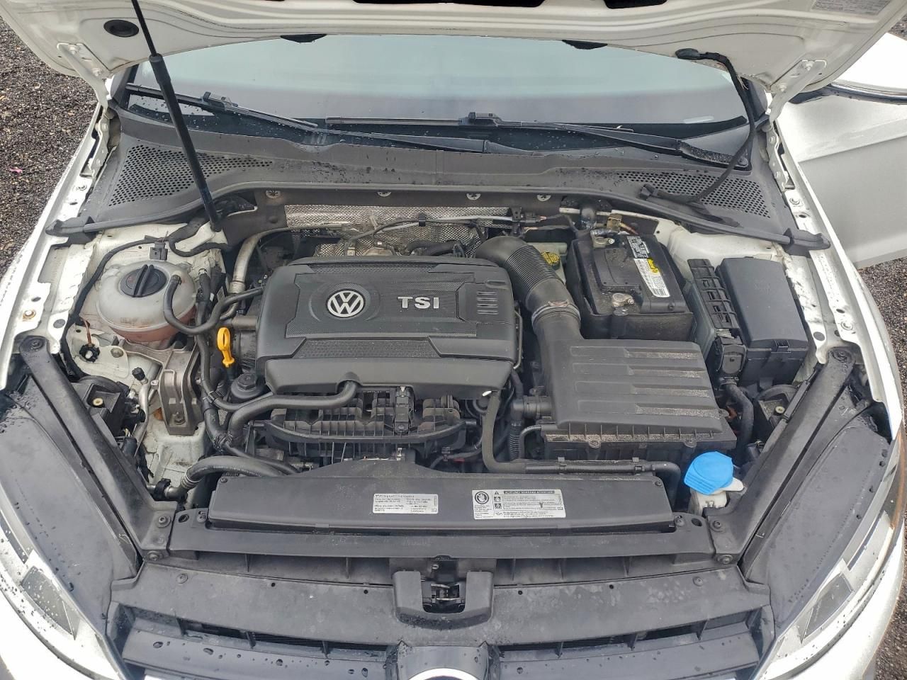 2017 Volkswagen Golf s