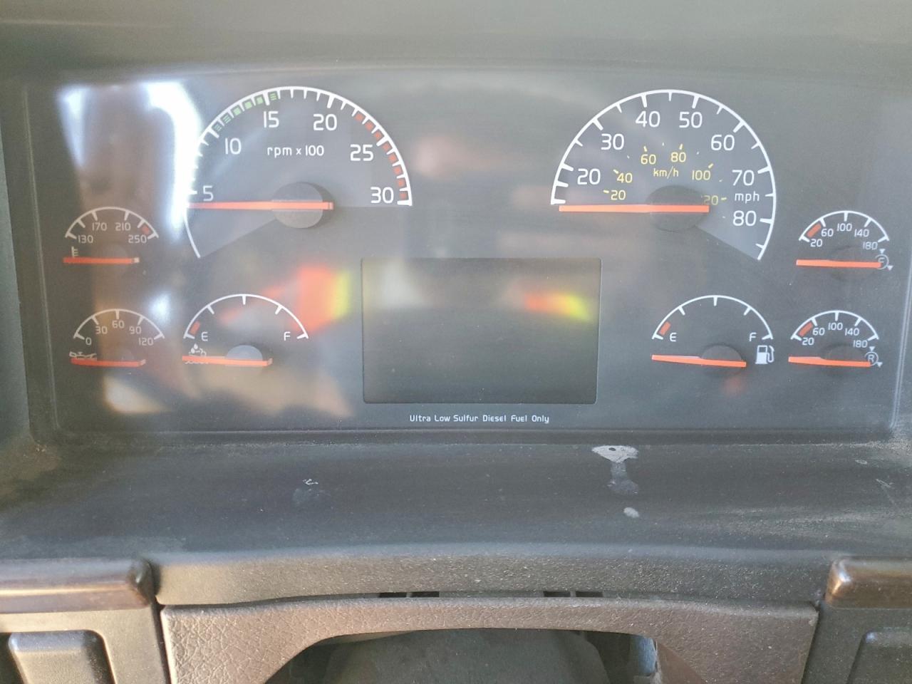 2017 Volvo VNL Semi Truck