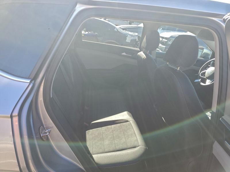 2024 Volkswagen Taos se